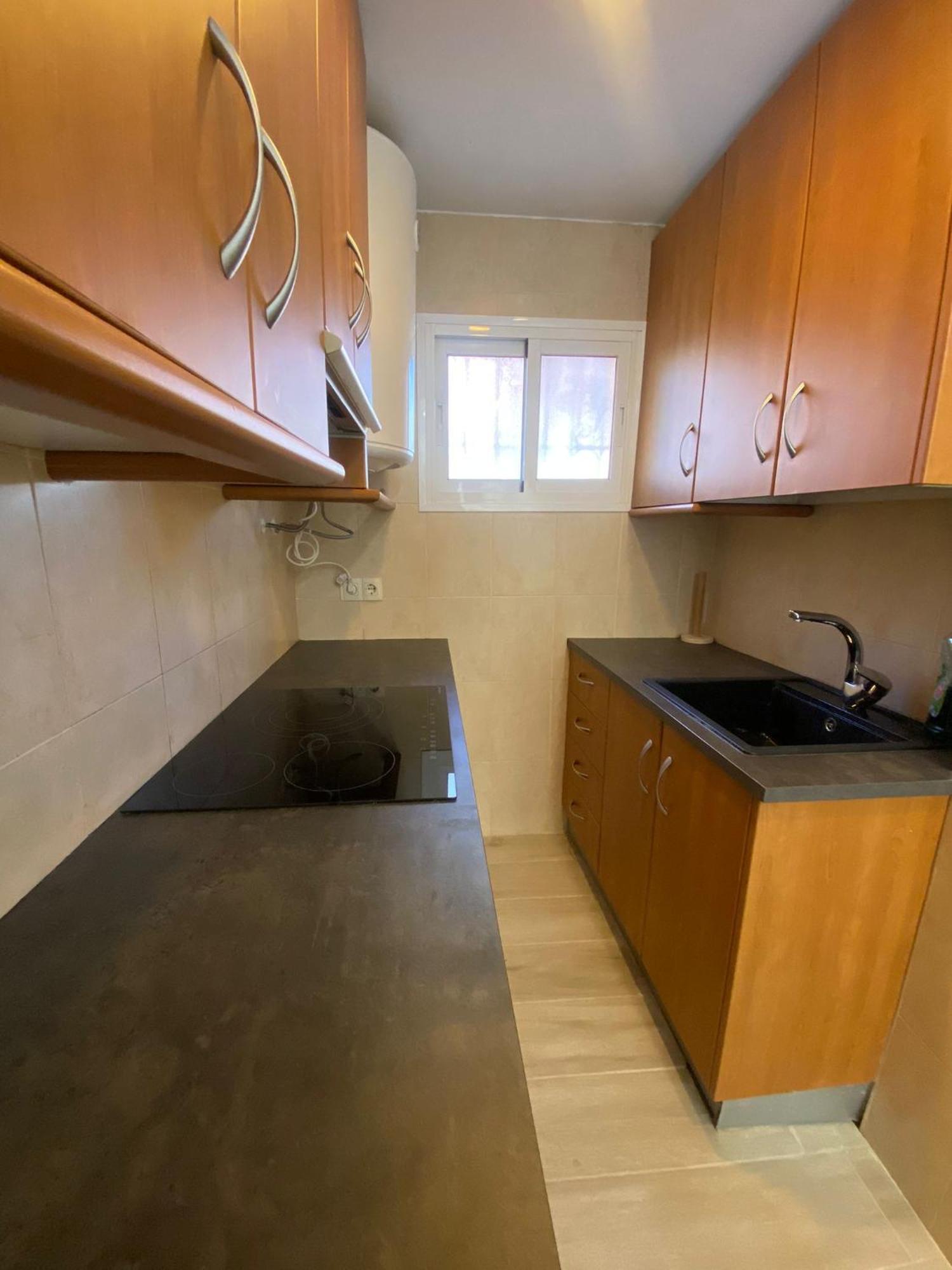Estudio Con Piscina Y Parking, Playa A 4 Min A Pie, Tren A 2 Min Фуэнхирола Экстерьер фото